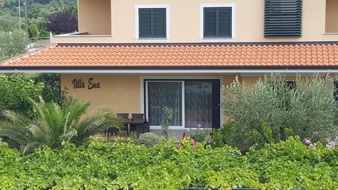 Ema Apartment