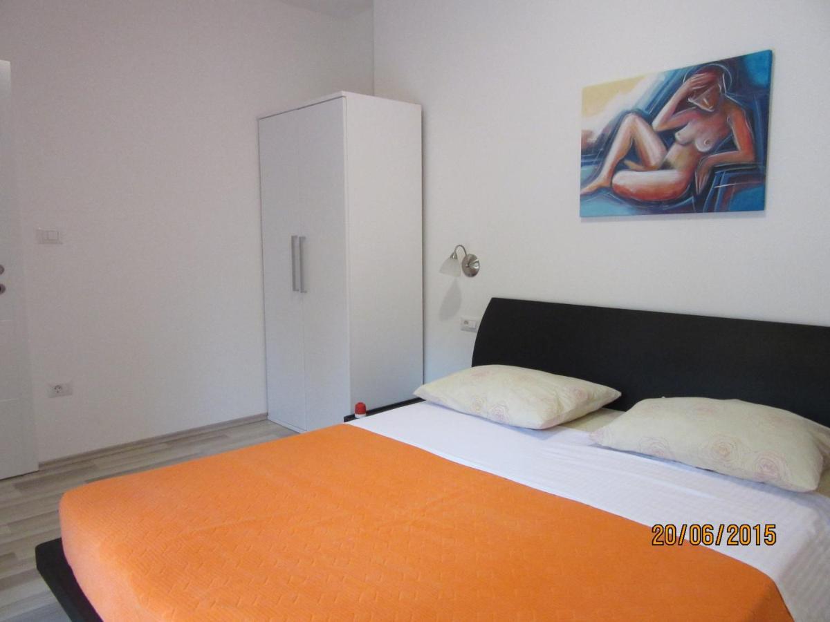 Apartment Ema