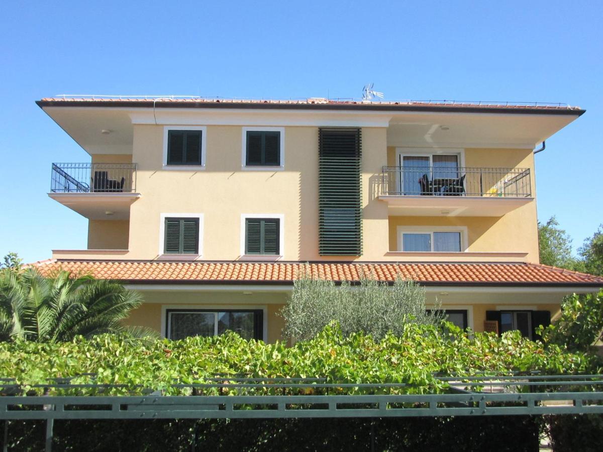 Ema Apartment