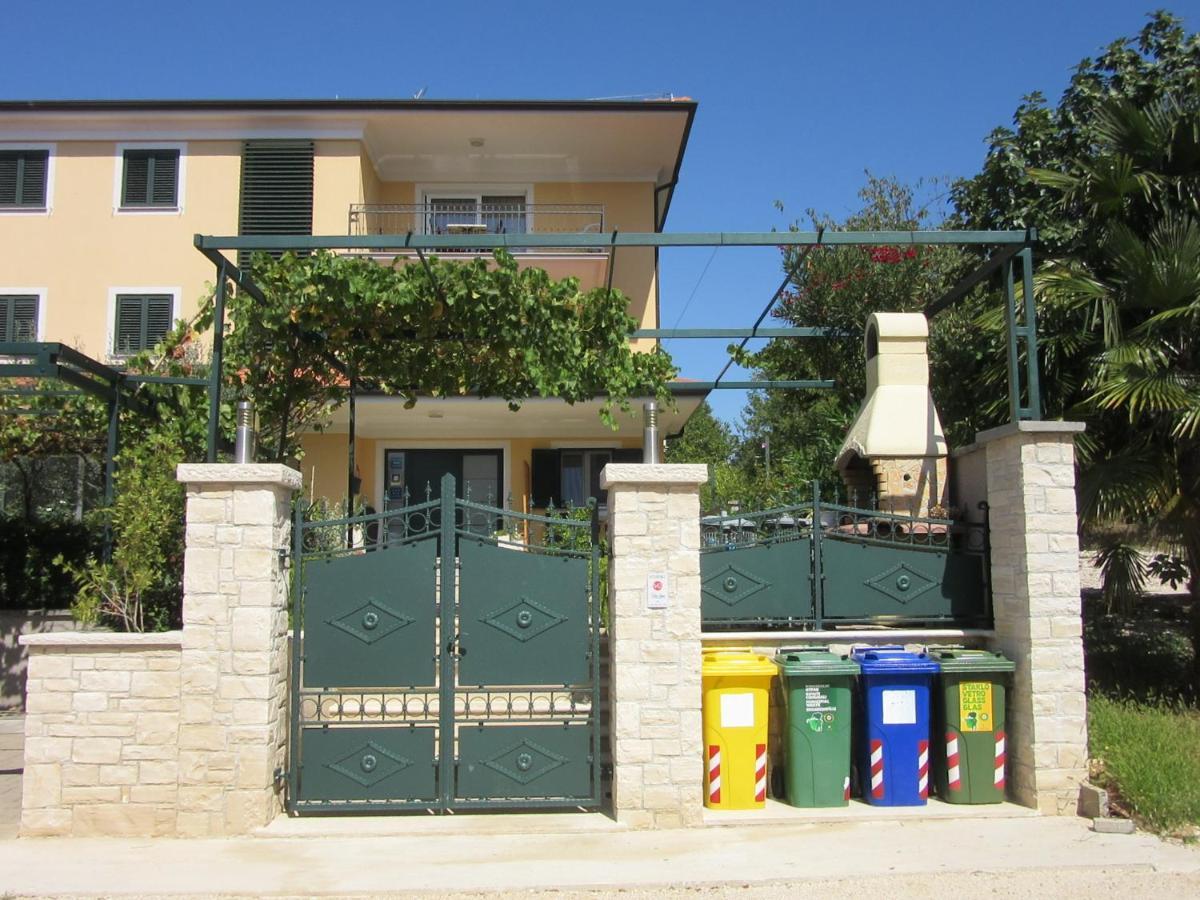 Apartment Ema